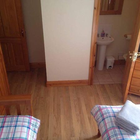 Bed and Breakfast Tara House Ballycastle Exteriér fotografie