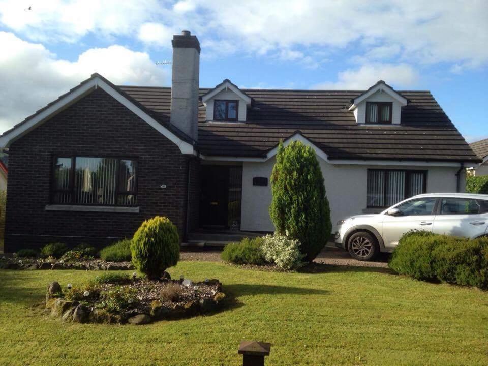 Bed and Breakfast Tara House Ballycastle Exteriér fotografie